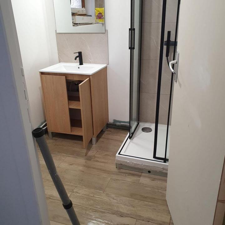 Confiez-moi le nettoyage de votre ancienne maison ou locaux après déménagement pour un résultat impeccable.